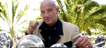 نهاية مأساوية لأشهر مافيا بريطاني.. وصدمة في حسابه البنكي