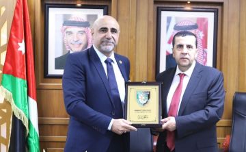 البلقاء التطبيقية توقع مذكرة توعوية لمكافحة المخدرات