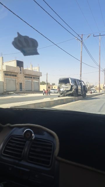 حادث تصادم بين 3 مركبات في الخالدية حادث تصادم بين 3 مركبات في الخالدية