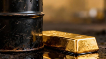 أسعار النفط تحافظ على معظم مكاسبها والذهب يرتفع عالميا أسعار النفط تحافظ على معظم مكاسبها والذهب يرتفع عالميا