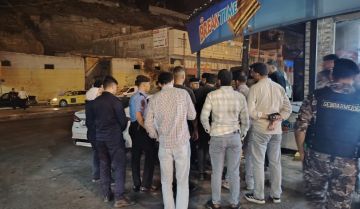 حملة أمنية في شمال عمان تطيح ببائعات هوى وشبان داخل مركبات مشبوهة .. تفاصيل حملة أمنية في شمال عمان تطيح ببائعات هوى وشبان داخل مركبات مشبوهة .. تفاصيل