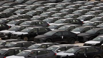 الجمارك: لا تمديد لقرار وقف التخليص على السيارات غير المطابقة للمواصفات