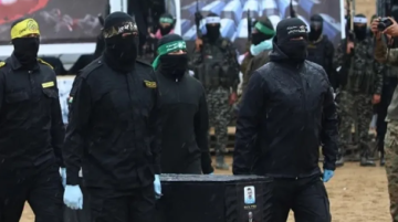 الاحتلال يسلم جثامين 15 شهيدا للأسرى الفلسطينين الاحتلال يسلم جثامين 15 شهيدا للأسرى الفلسطينين