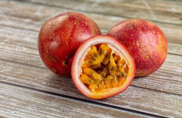 فاكهة استوائية صغيرة .. علاج واعد لشبكية العين فاكهة استوائية صغيرة .. علاج واعد لشبكية العين