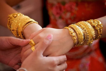 ربحي علان نقيب تجار الحلي والمجوهرات يحذر الأردنيين عبر سرايا من الذهب الصيني ربحي علان نقيب تجار الحلي والمجوهرات يحذر الأردنيين عبر سرايا من الذهب الصيني