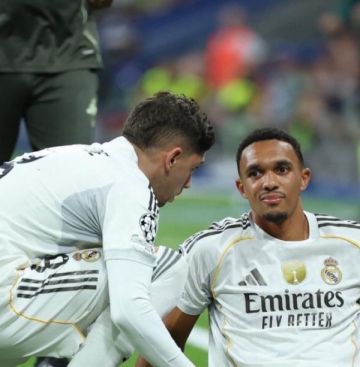 أرنولد جاهز لمواجهة ليفربول في دوري أبطال أوروبا أرنولد جاهز لمواجهة ليفربول في دوري أبطال أوروبا