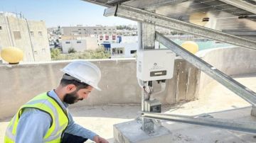 كهرباء إربد تستكمل تشغيل أنظمة طاقة شمسية في منازل المصابين العسكريين بالشمال