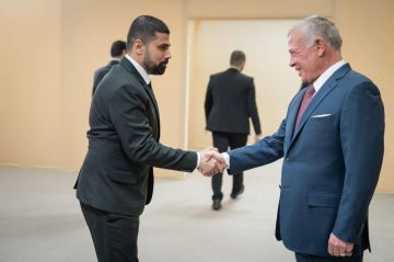 ما الحديث الذي دار بين الملك والنائب الربيحات بعد خطاب العرش .. !