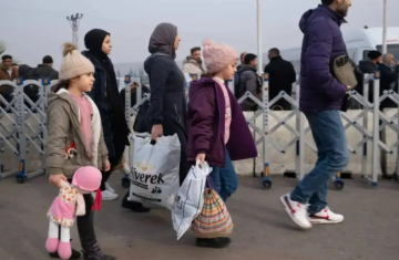 تراجع عودة اللاجئين السوريين من الأردن بنسبة 27 في أيلول تراجع عودة اللاجئين السوريين من الأردن بنسبة 27 في أيلول