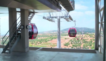 معنيون: مشروع تلفريك جبل القلعة يحمل أبعادا تنموية واقتصادية وسياحية مهمة