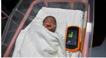 يونيسف: رضع غزة يتشاركون أقنعة الأكسجين والأسرة يونيسف: رضع غزة يتشاركون أقنعة الأكسجين والأسرة