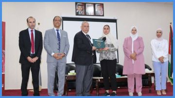 الكلية الجامعية العربية للتكنولوجيا تكرم أوائل الشامل