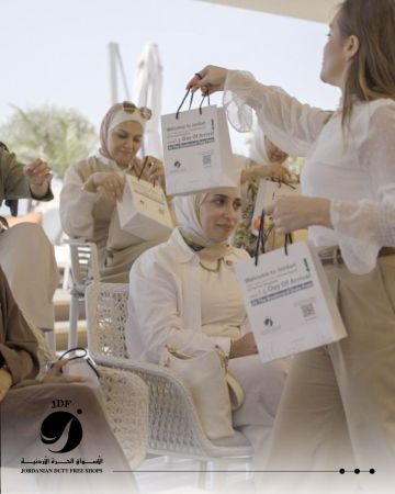 الأسواق الحرة الأردنية ترعى افطارا تواصليا لسيدات العقبة