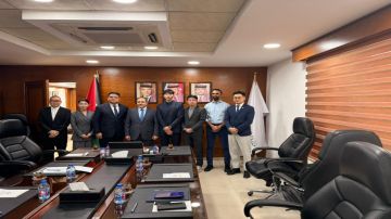 وزير الاستثمار يبحث فرص التعاون في مجال إدارة النفايات وزير الاستثمار يبحث فرص التعاون في مجال إدارة النفايات