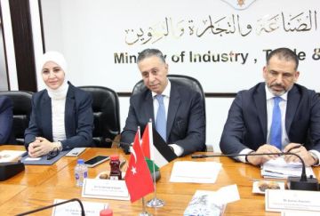 القضاة: المرحلة المقبلة ستشهد زخما في التعاون التجاري والاستثماري بين الأردن وتركيا القضاة: المرحلة المقبلة ستشهد زخما في التعاون التجاري والاستثماري بين الأردن وتركيا