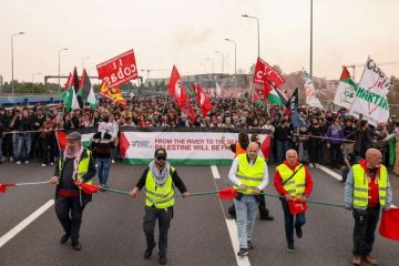 نحو نصف مليون إيطالي ينزلون للشوارع في إضراب عام دعما لغزة