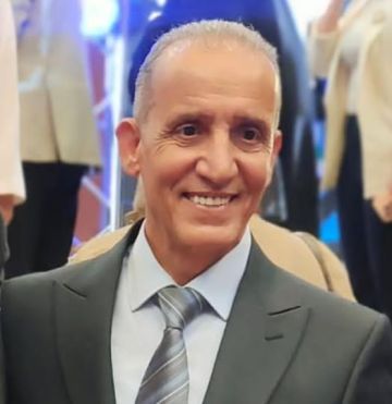 العم غافل يودع التلفزيون الأردني بعد اكثر من 30 عاما من العطاء العم غافل يودع التلفزيون الأردني بعد اكثر من 30 عاما من العطاء