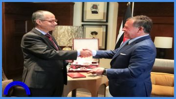 الملك: نفخر ونعتز بالعالم الأردني عمر ياغي الملك: نفخر ونعتز بالعالم الأردني عمر ياغي