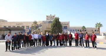 جامعة الزرقاء تستقبل وفدا طلابيا من مدرسة البطريركية اللاتينية