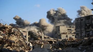 نتنياهو: ألقينا 153 طنا من القنابل على غزة الأحد نتنياهو: ألقينا 153 طنا من القنابل على غزة الأحد