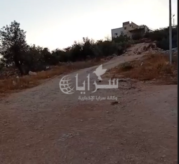 24 قلاب تراب على حسابي .. شكاوى لسرايا من طريق في السلط ينتظر التعبيد منذ 3 سنوات (فيديو) 24 قلاب تراب على حسابي .. شكاوى لسرايا من طريق في السلط ينتظر التعبيد منذ 3 سنوات (فيديو)