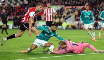 أسطورة تشيلسي: لاعبو ليفربول تخلوا عن صلاح وتركوه مقطب الجبين  أسطورة تشيلسي: لاعبو ليفربول تخلوا عن صلاح وتركوه مقطب الجبين