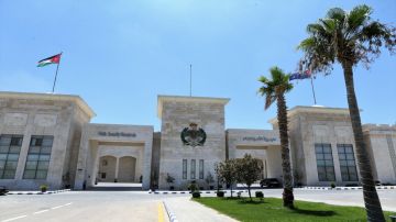 ضبط مليون و300 ألف درهم أخرى بقضية سرقة الخمسة ملايين درهم إماراتي ضبط مليون و300 ألف درهم أخرى بقضية سرقة الخمسة ملايين درهم إماراتي