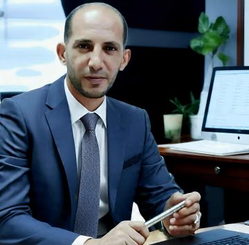 البسطامي : يعلن ولادة لغة جديدة، ويعيد تشكيل الأدب العربي