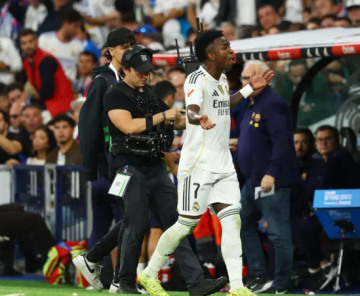 فينيسيوس يعتذر لجماهير ورئيس ريال مدريد .. ويتجاهل ألونسو فينيسيوس يعتذر لجماهير ورئيس ريال مدريد .. ويتجاهل ألونسو