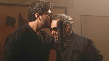 محمد فضل شاكر يطلق إلى أبي دعما لوالده محمد فضل شاكر يطلق إلى أبي دعما لوالده