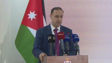 إعفاء من الغرامات بنسبة 100 عند الدفع الكامل للمسقفات والمعارف