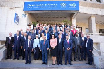 شومان تحتفي بالدكتور عدنان بدران ضمن برنامج ضيف العام شومان تحتفي بالدكتور عدنان بدران ضمن برنامج ضيف العام