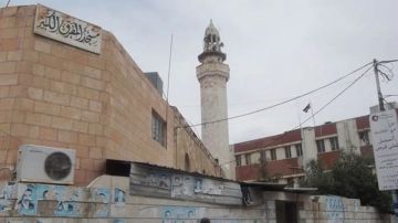 المفرق تبدأ بهدم 9 مساجد قديمة لخطورتها الإنشائية المفرق تبدأ بهدم 9 مساجد قديمة لخطورتها الإنشائية