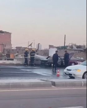 الدفاع المدني يخمد حريق مركبة على طريق الشلالة في العقبة الدفاع المدني يخمد حريق مركبة على طريق الشلالة في العقبة