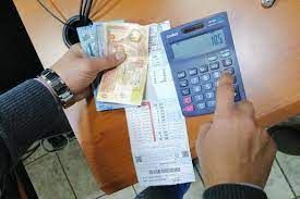 هل سترفع الحكومة أسعار الكهرباء؟ هيئة الطاقة ترد عبر سرايا