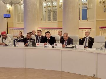 وفد من الأعيان يشارك باجتماعات اللجنة الثقافية في موسكو