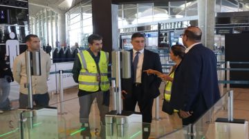 وزارة النقل تؤكد أهمية مواكبة نمو حركة السفر بالتحديثات التقنية