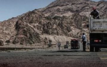 وفاة بتدهور صهريج نفط في العقبة وانسكاب حمولته