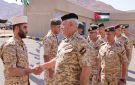 بالصور...رئيس هيئة الأركان المشتركة يتفقد كتيبة حرس الحدود 2 الملكية - jo