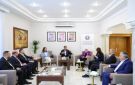 وزير الشباب يلتقي فائزين بجائزة الحسين بن عبدالله الثاني للعمل التطوعي - jo
