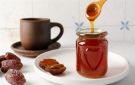 كراميل التمر بزبدة الكاكاو: بديل طبيعي ولذيذ للكراميل التقليدي