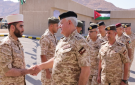 بالصور...رئيس هيئة الأركان المشتركة يتفقد كتيبة حرس الحدود 2 الملكية - jo