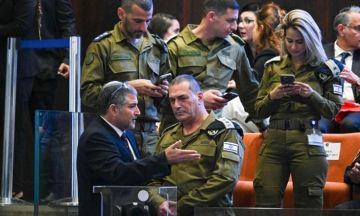 خشية التجسس.. الجيش الإسرائيلي يبدأ سحب السيارات الصينية من ضباطه عاجل خشية التجسس.. الجيش الإسرائيلي يبدأ سحب السيارات الصينية من ضباطه عاجل