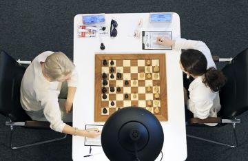 فريق روسيا للسيدات يبلغ نهائي بطولة العالم للشطرنج