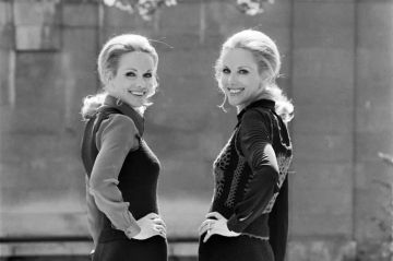 وفاة أشهر توأم فني ألماني في اليوم نفسه عن عمر 89 عاما