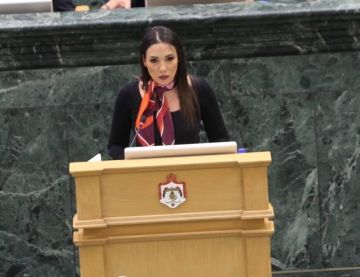 استقالة وبيان ناري للنائب رند الخزوز