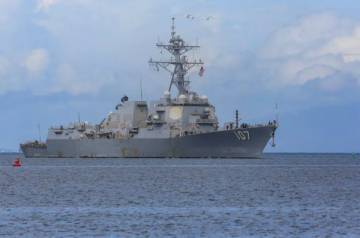 مسؤولون في إدارة ترامب: لا نخطط حاليا لتنفيذ ضربات في فنزويلا مسؤولون في إدارة ترامب: لا نخطط حاليا لتنفيذ ضربات في فنزويلا