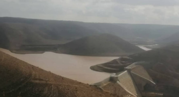 ارتفاع منسوب سد الوالة بـ400 ألف م بعد تعرضه للجفاف ارتفاع منسوب سد الوالة بـ400 ألف م بعد تعرضه للجفاف