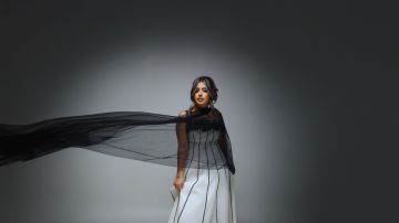 اشواق تطلق احدث اعمالها الغنائية بعنوان حبيبك راح 