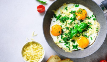 بيض بالأعشاب